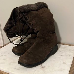 Khombu brown boots